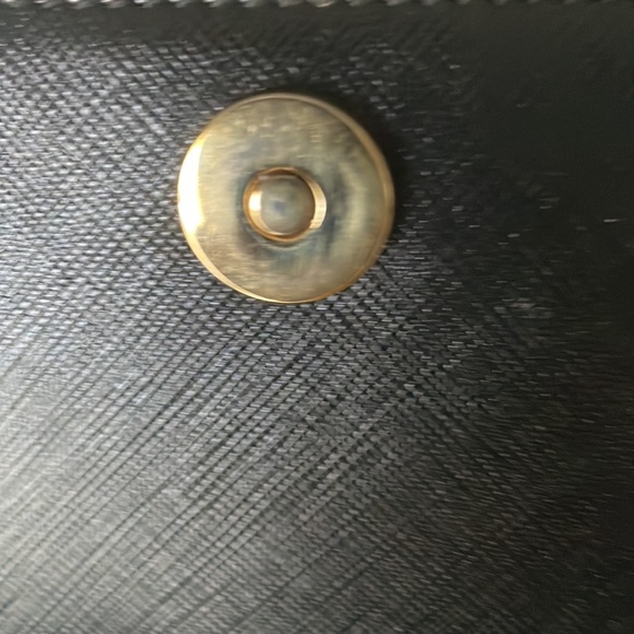 Salvatore Ferragamo Vara Mini bag lightly worn , new chain  black pebble leather - Picture 9 of 16